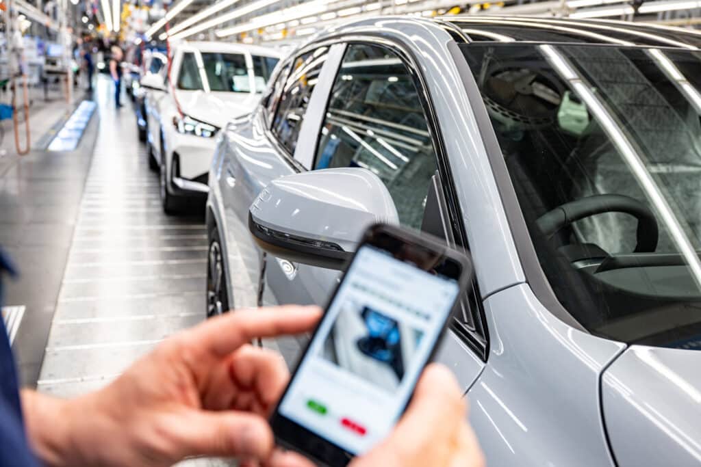 BMW is using AI to check their cars are built right every 57 seconds