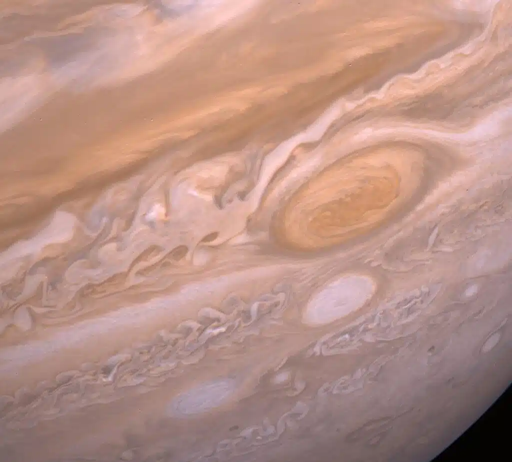 Space smells so weird scientists are turning it into high-tech fragrances