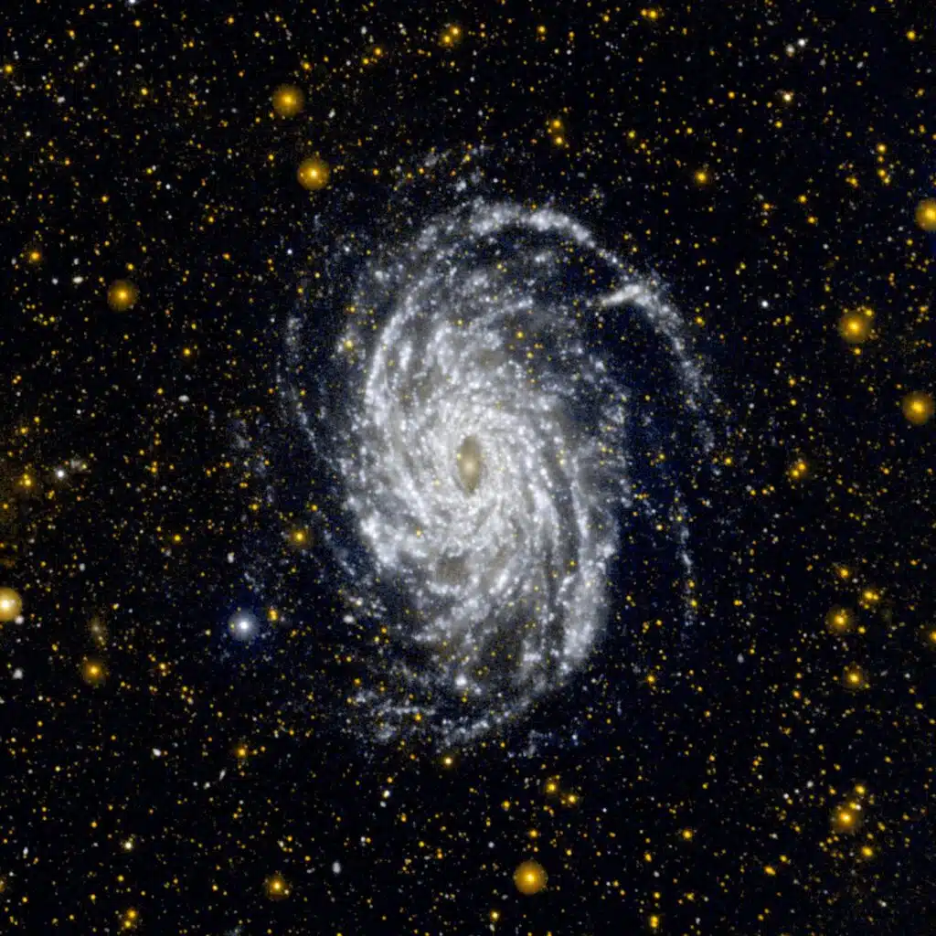 Space smells so weird scientists are turning it into high-tech fragrances