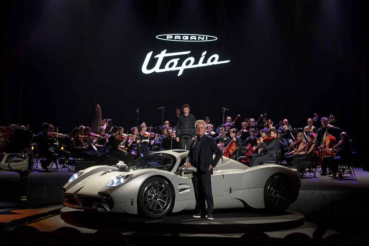 Horacio Pagani with the Utopia at its official reveal event in Milan