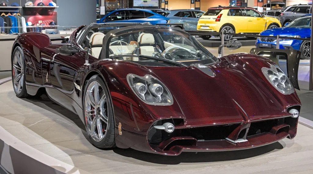 West Coast drivers stunned by Pagani Utopia sighting on I-5 highway 