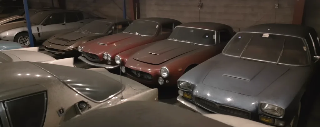 One of the largest barn find collections featured 230 very rare classic cars in amazing condition and they ended up selling for millions of dollars