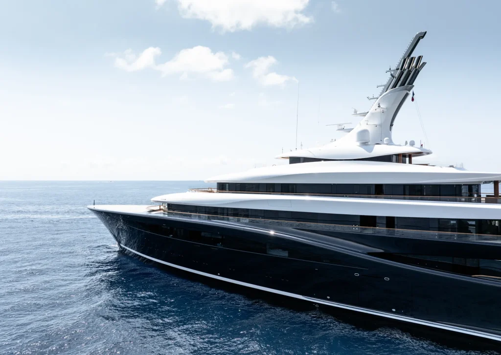 Patrick Dovigi, a former Canadian hockey player turned billionaire, recently bought Breakthrough, the superyacht reportedly built for Bill Gates
