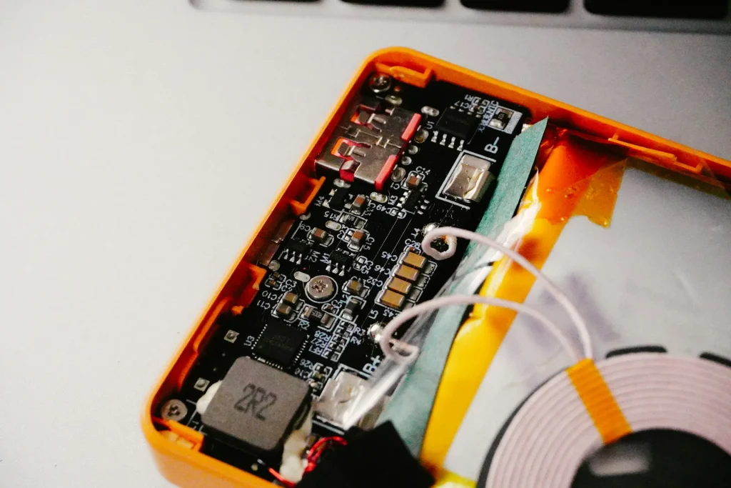 New EU law is forcing phones to have replaceable batteries that everyone can easily remove and fix which could cause seismic change