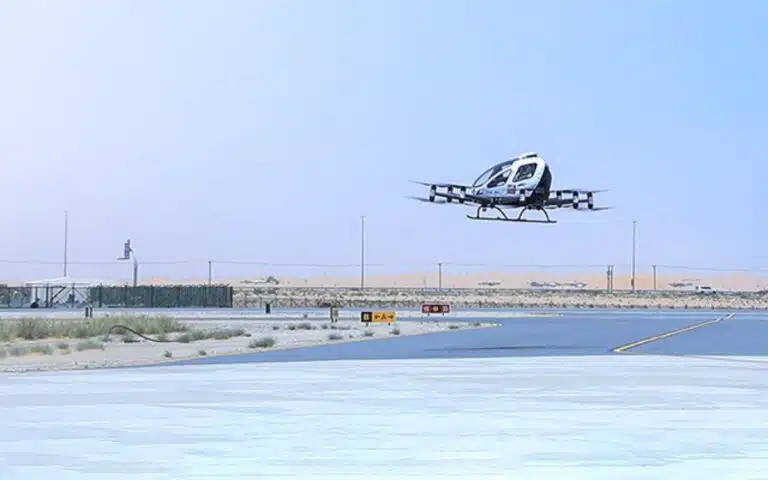 Pilotless flying taxi by EHang