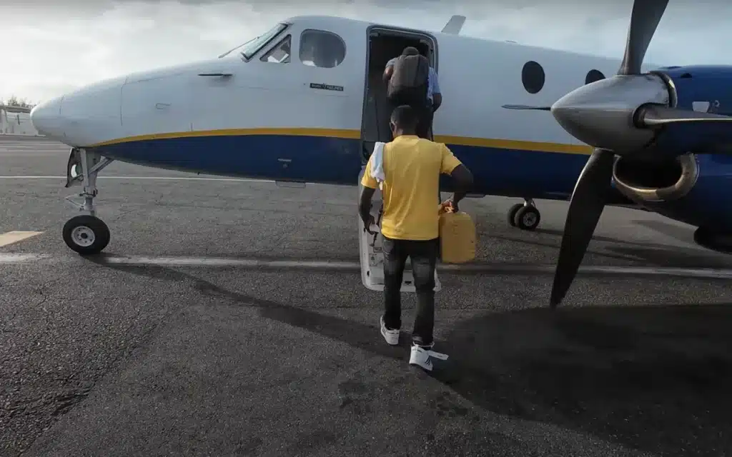 Man tries to fly with every single airline in one country in just one day