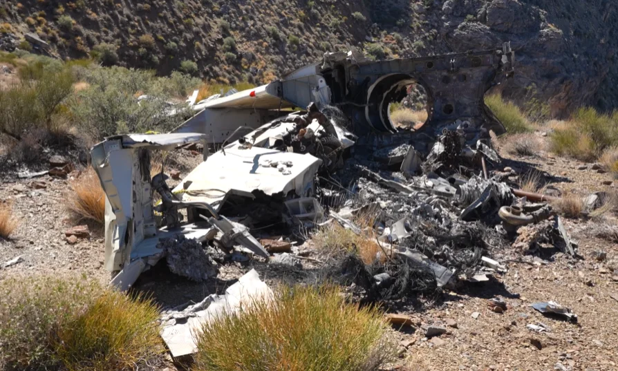 Man finds unique abandoned Air Force jets in the middle of the Nevada desert that’ve been sitting there for 10 years