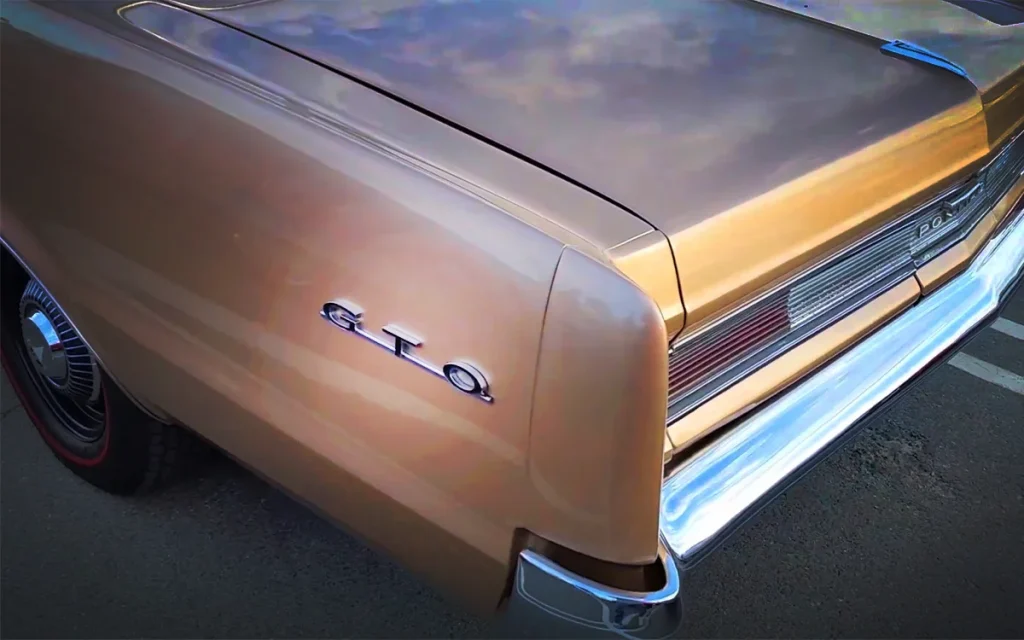This 1964 Pontiac GTO Tri-Power is a prime throwback to the early muscle car era, but it somehow failed to sell in a Palm Springs auction for $42k