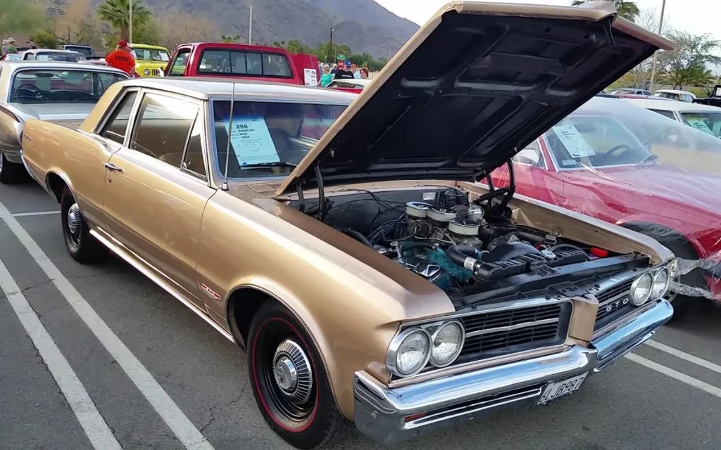This 1964 Pontiac GTO Tri-Power is a prime throwback to the early muscle car era, but it somehow failed to sell in a Palm Springs auction for $42k