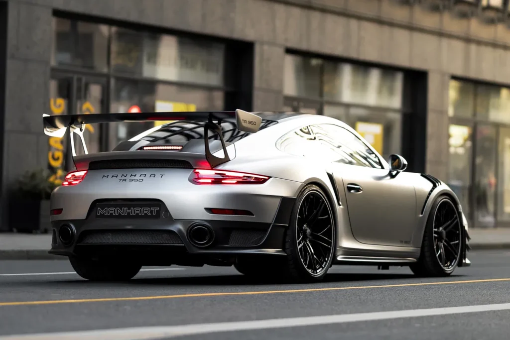 Porsche 911 GT2 RS Weissach Manhart TR 950