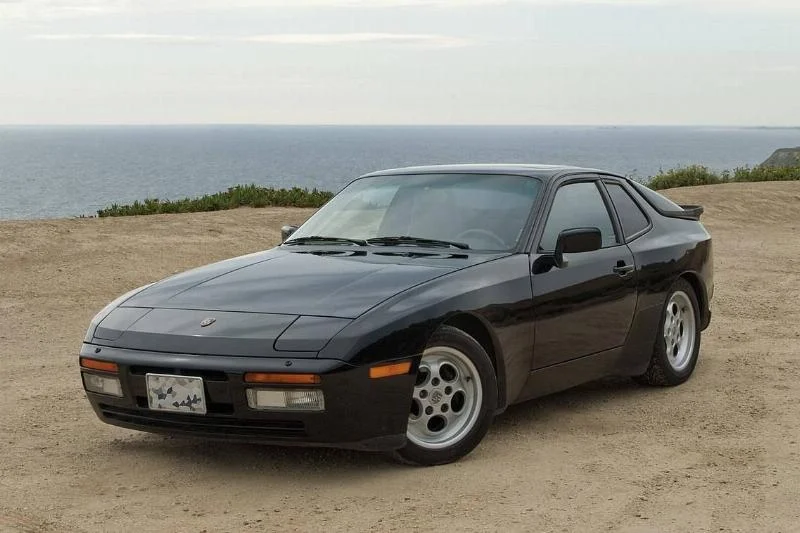 Some of America’s most luxurious cars from the ’90s are selling for surprisingly little today