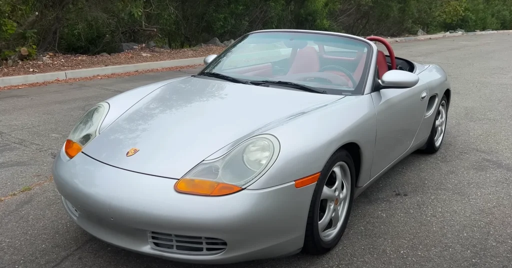 Some of America’s most luxurious cars from the ’90s are selling for surprisingly little today