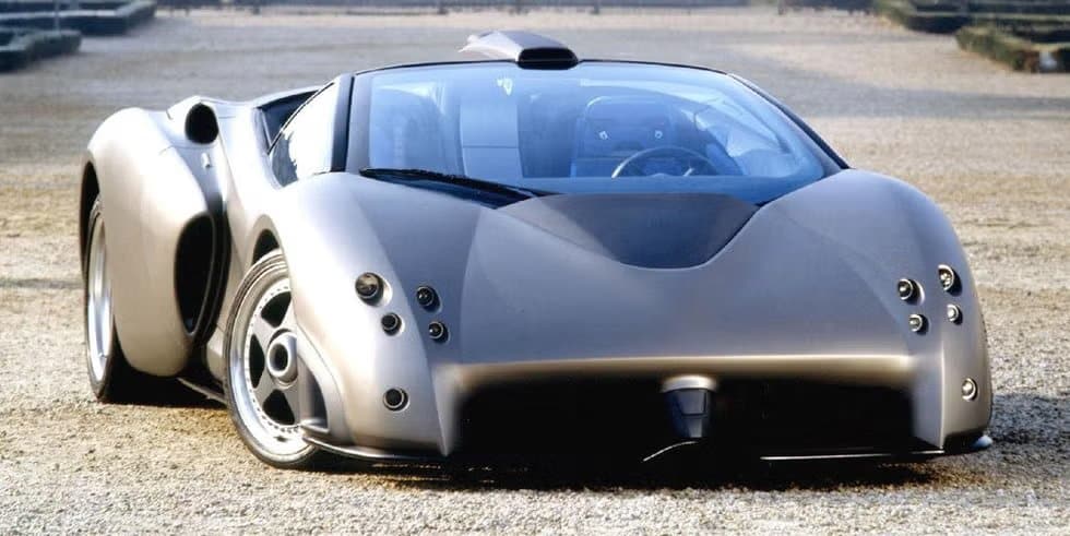 The Lamborghini Pregunta was designed to directly resemble a Dassault Rafale fighter jet.