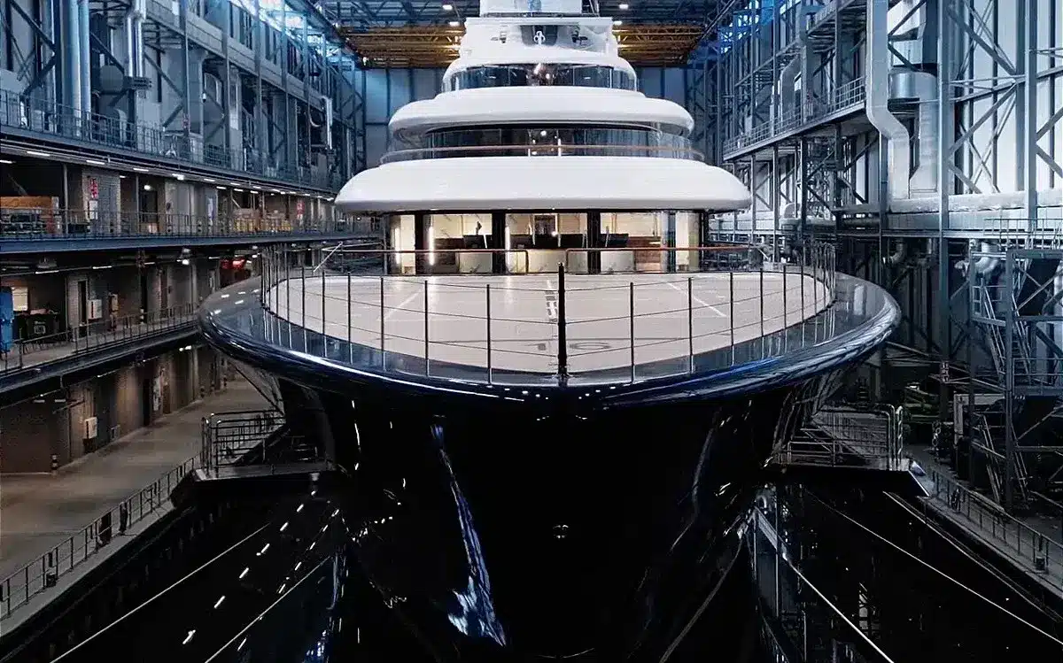 After 5 years Bill Gates’ unique hydrogen fuel-cell-powered superyacht is finally ready