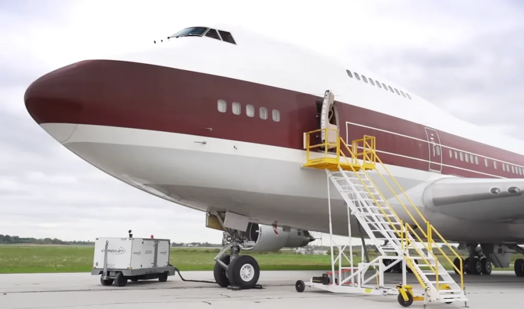 Qatar’s $200,000,000 'flying palace' is now a $15,000,000 listing and it’s the quieter sibling of the 747 gifted to the US