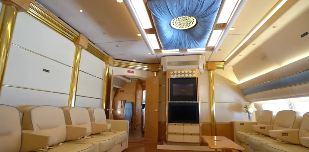 Qatar’s $200,000,000 'flying palace' is now a $15,000,000 listing and it’s the quieter sibling of the 747 gifted to the US - Qatar royal family