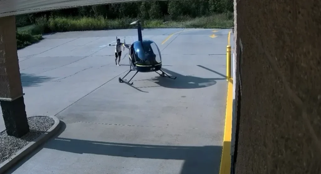 Missouri man flies his R22 helicopter through a drive thru and surely sets a world-first