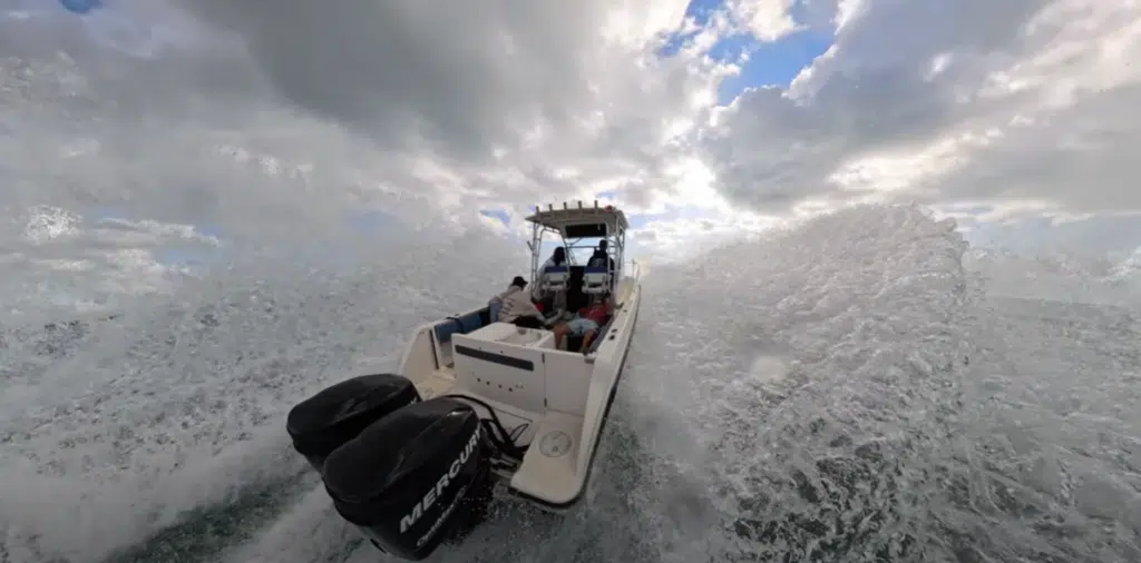 After spending $15k on a yacht from Facebook Marketplace in Florida this guy finally put it in the water to see if it'd survive 