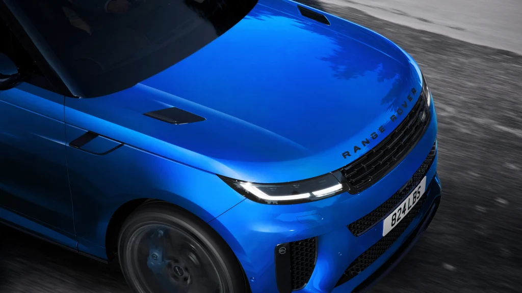 Range Rover is celebrating the original SVR with a 626 horsepower tribute edition in its most iconic color