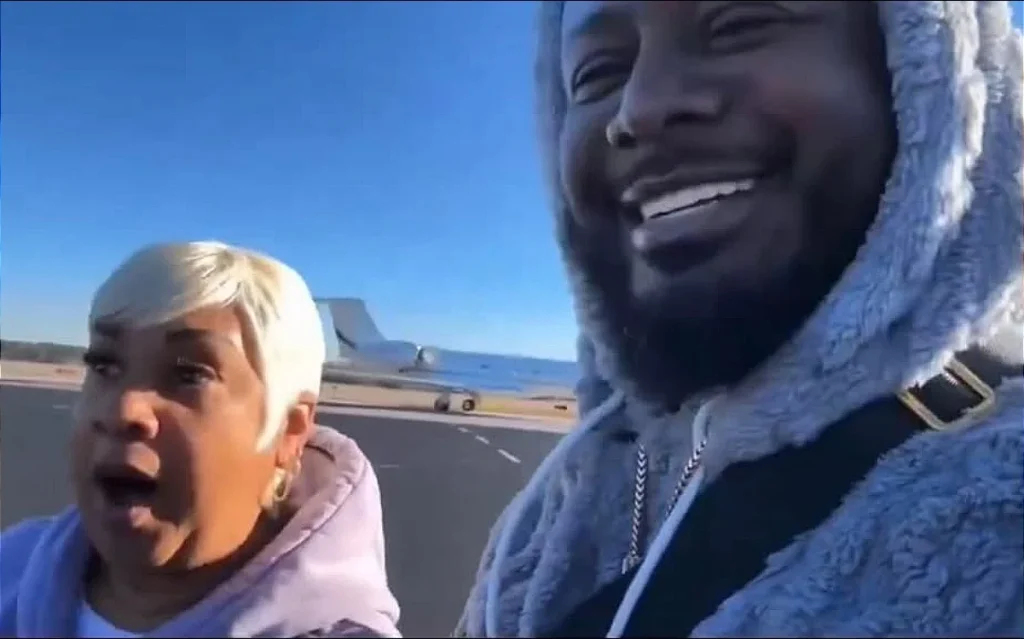 Rapper T-Pain celebrated the arrival 2026 in style with a brand-new private jet for himself and his mom