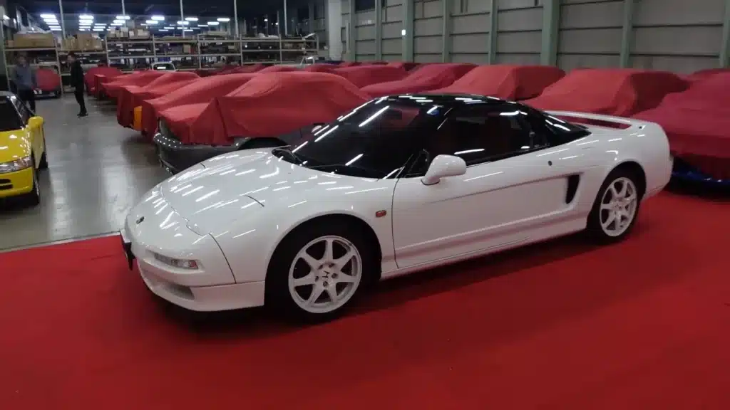 Rare-supercars-in-Japan