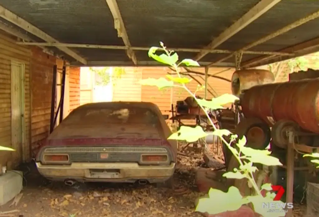 This dusty muscle car is an Australian barn find with a preserved car interior. After 30 years in storage, this classic Ford Falcon still looks nearly new