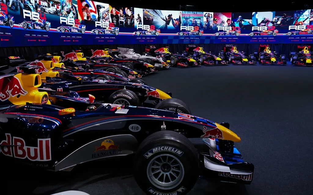 Max Verstappen wants F1 to revert to the cars it was using in 2010, amid rumors that the paddock wants to bring back the iconic V8 engines