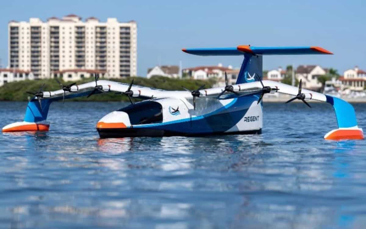 The Seaglider can float, foil and FLY