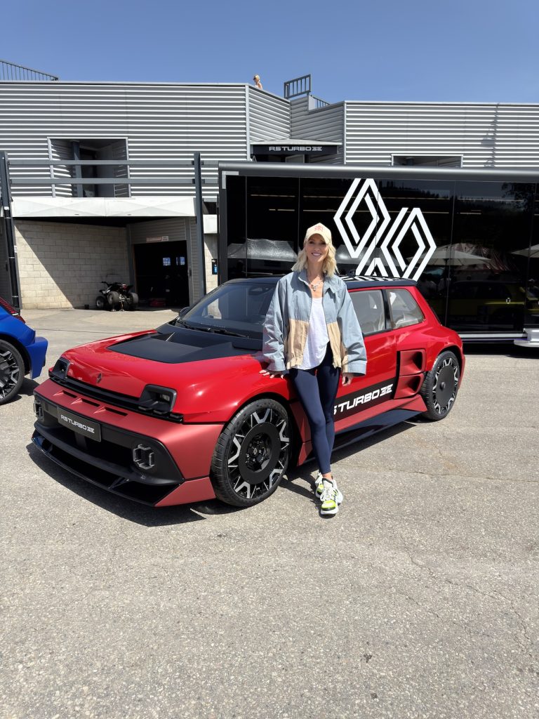 Renault unveils electric car that it believes will turn even the most devout gearheads into an EV fan