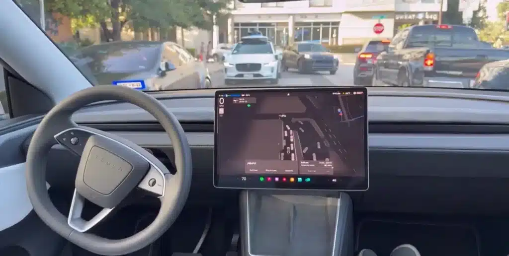 Tesla Robotaxi and Waymo come head-to-head in Texas, see how they react
