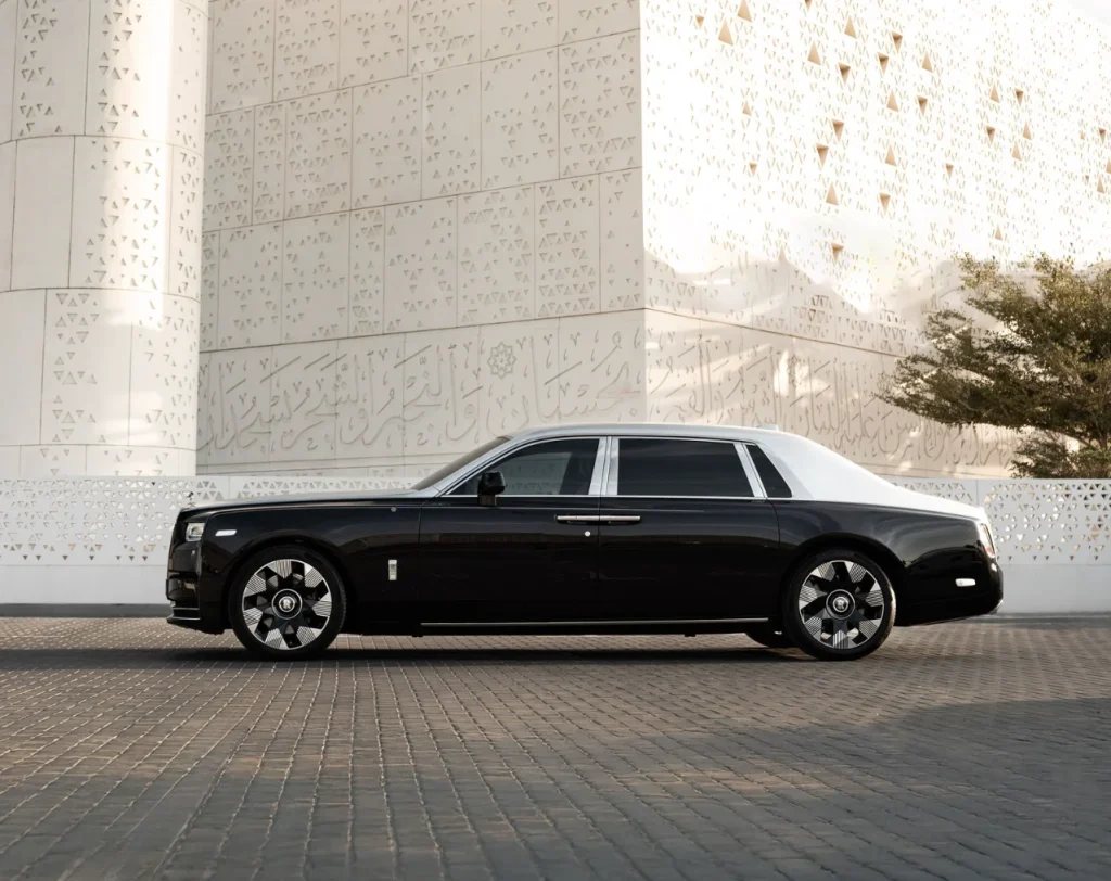 This Custom Rolls-Royce Phantom Has the World’s First Laser-Engraved Hood