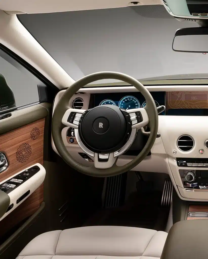 Rolls-Royce built this one-off Phantom to match a billionaire’s ancient teacups