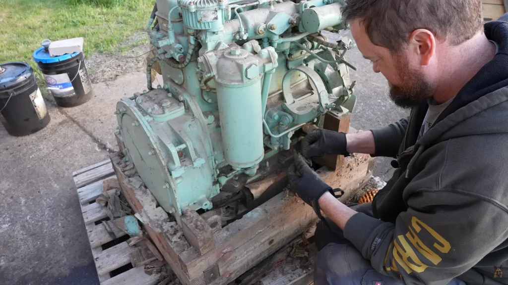 Oregon man opens 70-year-old Rolls-Royce crate that's been left unused and is left with a serious task