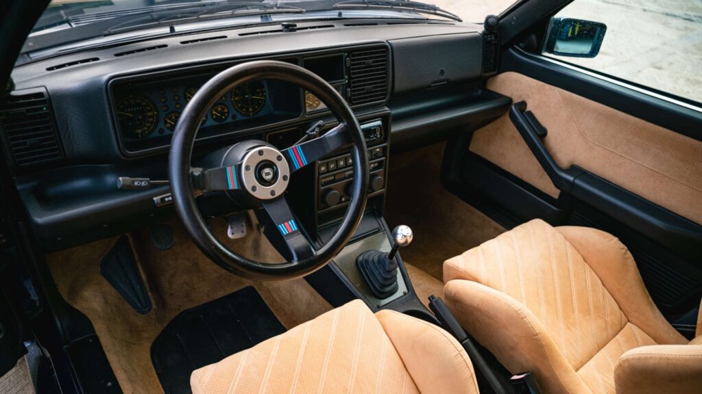 Rowan Atkinson Lancia Delta Integrale, interior