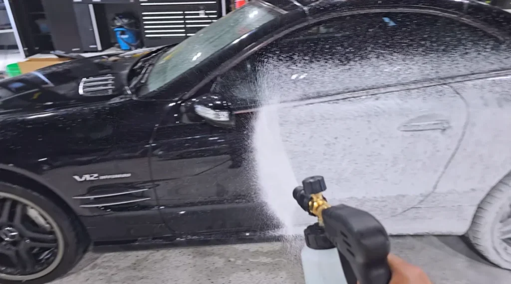 Illinois man buys an abandoned SL65 AMG for $3,000 and fixes everything to turn it into a $45,000 car
