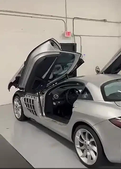 Florida man reveals how a simple tire change could total a $400,000 supercar, if you're not careful