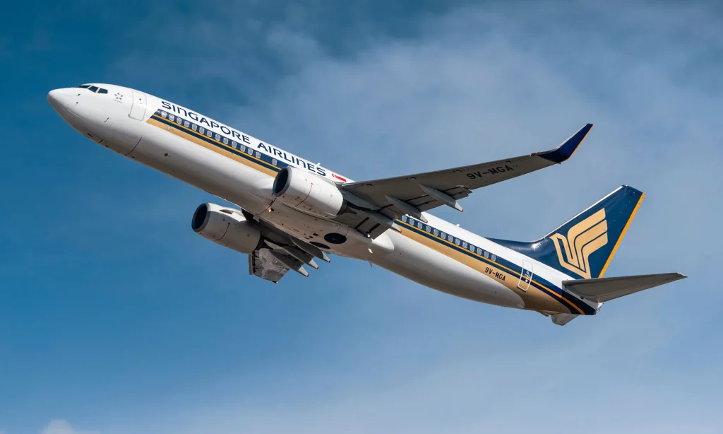 Singapore Airlines retires its last Boeing 737-800 so it can claim an important milestone