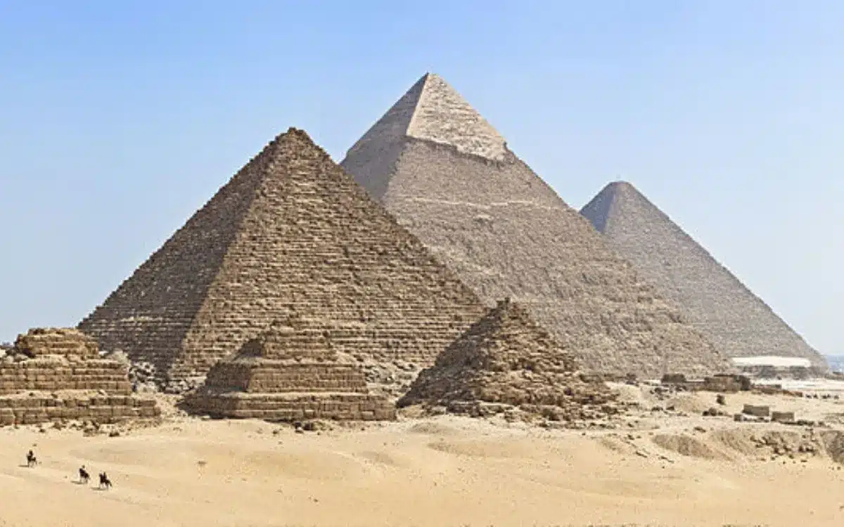Scientists may have finally solved 4000-year-old mystery of how Giza Pyramids were built