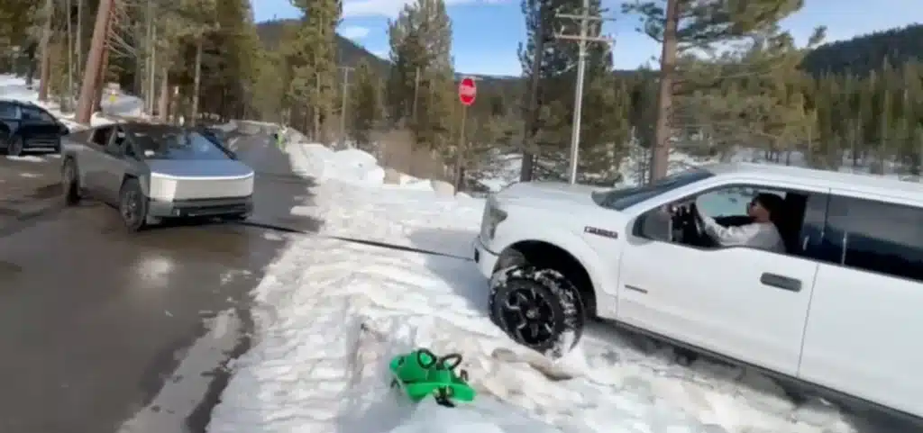 Cybertruck demonstrates real pulling power on pick-up truck in snow