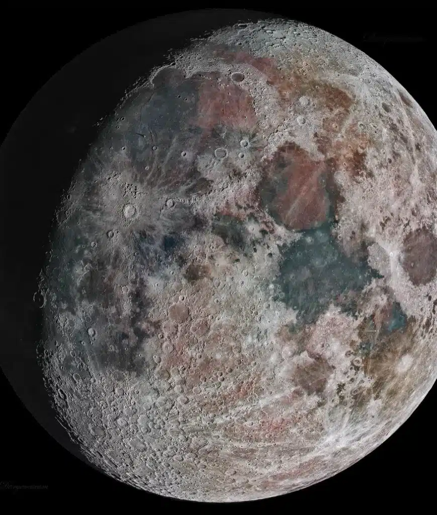 Mega-detailed images of the Moon took 250,000 frames to capture