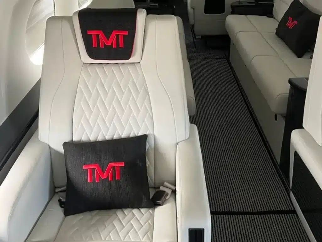 Floyd Mayweather just bought a second Gulfstream private jet