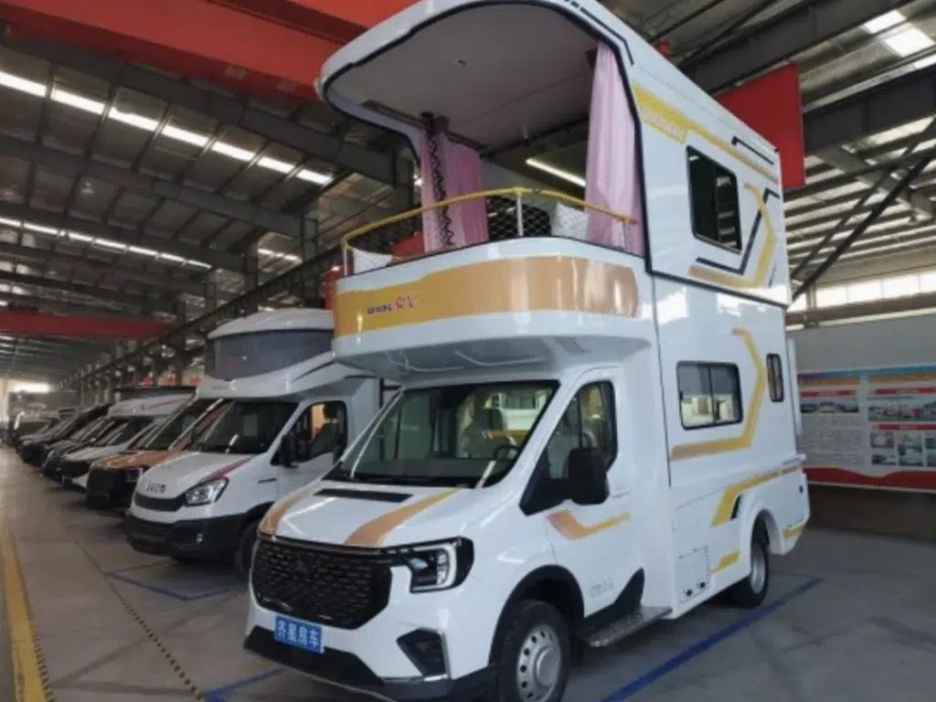 Spectacular Qixing RV motorhome has an upstairs and terrace