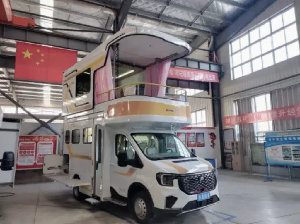 Spectacular Qixing RV motorhome has an upstairs and terrace