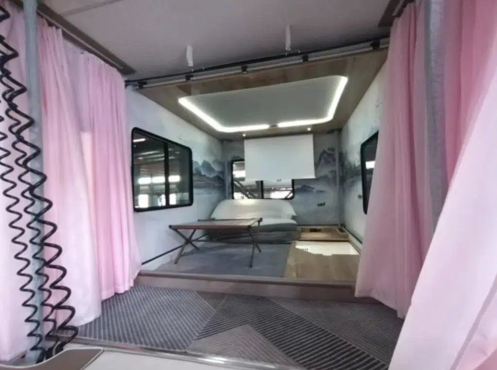 Spectacular Qixing RV motorhome has an upstairs and terrace