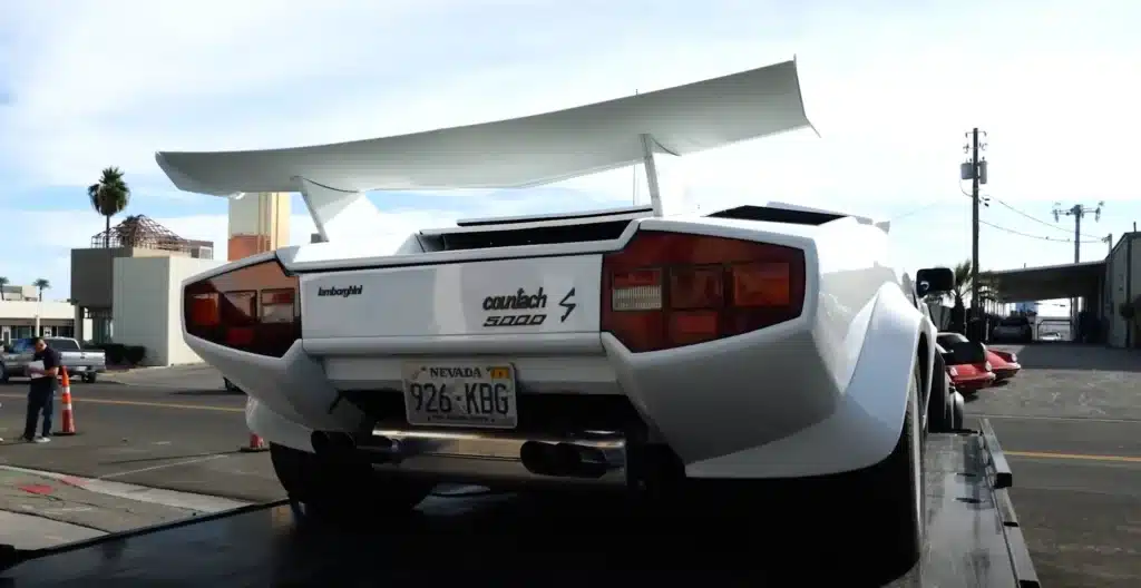 Man uncovers 'million dollar' Lamborghini Countach barn find