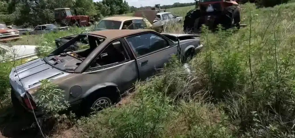 Man went to 'secret' US farm and found very rare barn finds