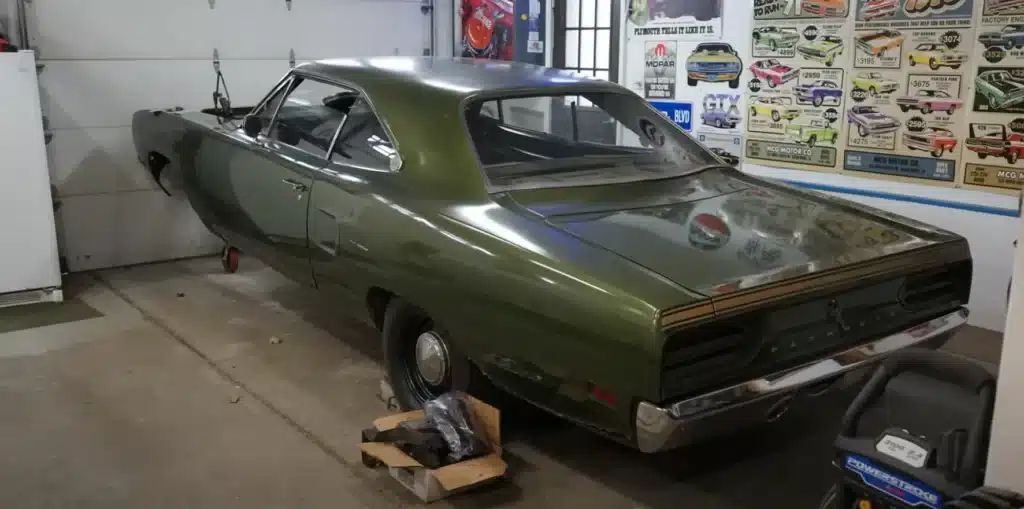 Car expert stunned by two-story US muscle car barn find