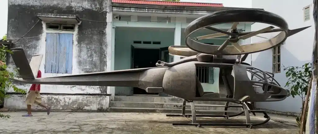 Man built full-size DIY helicopter inspired by Avatar movie