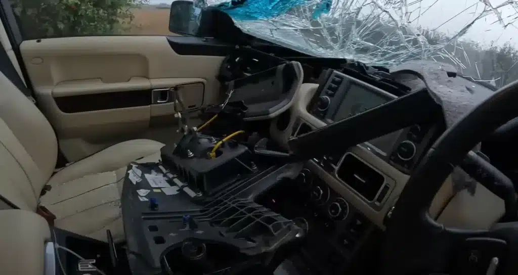 Under $2K damaged Range Rover reveals why cheap when driven