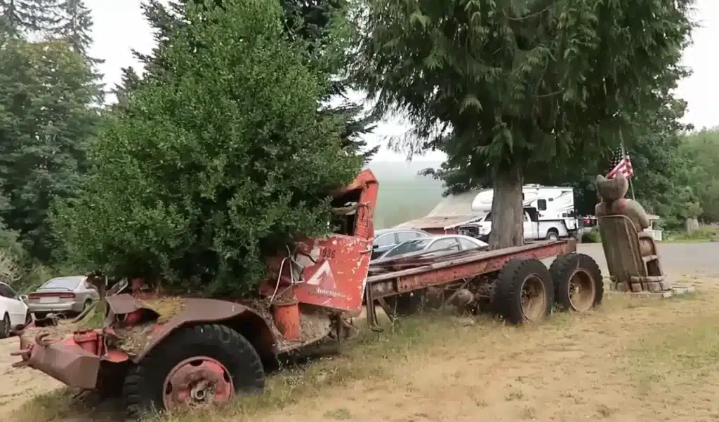 Cars still parked at Mount St. Helens 37yrs after eruption